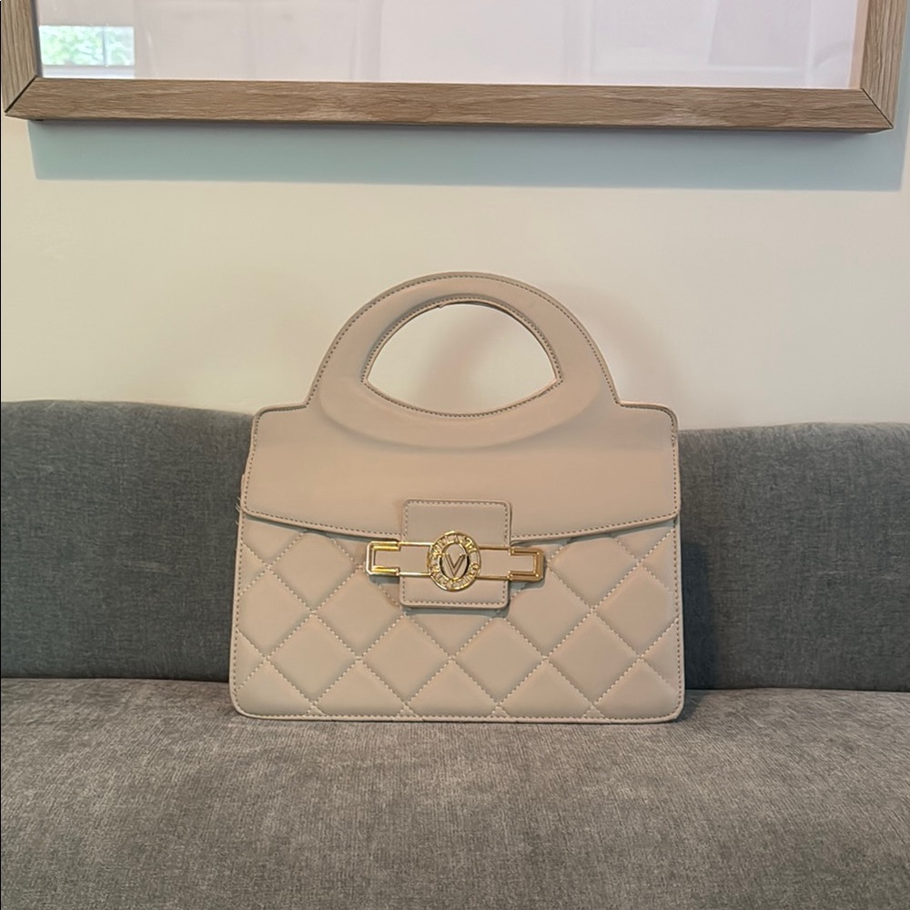 Elegant Orlandi Valentino Cream Quilted Handbag